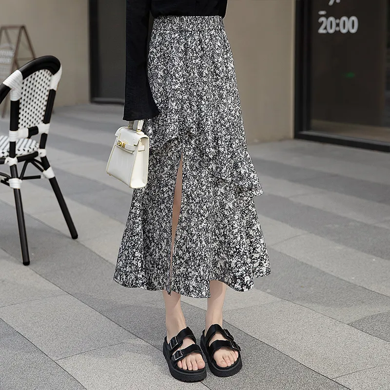 Cypress House Casual Long Skirt Women's Black And White Floral-3