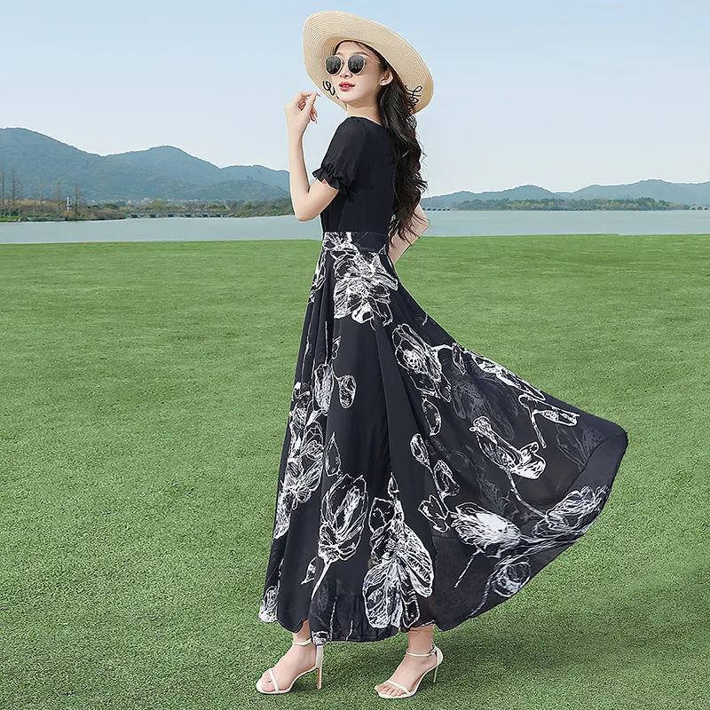 Cypress House Short Sleeved Dress Women's Black Top And Black Bottom With White Floral-6