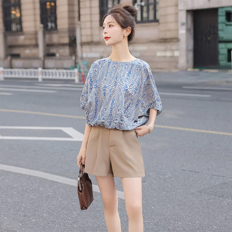 Cypress House Shirt Women's Beige With Blue Floral-4