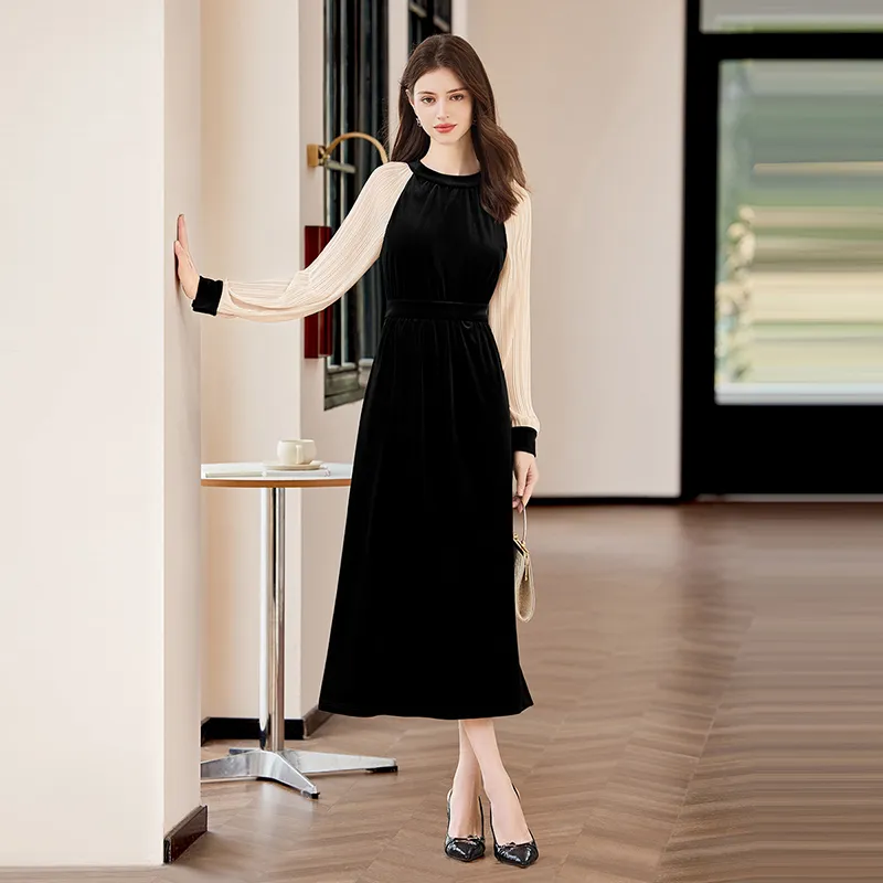 TOUCH Long Sleeved Dresses Women's Black & Beige-5