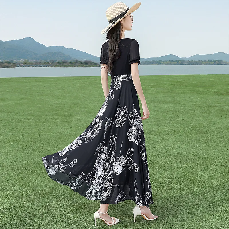 Cypress House Short Sleeved Dress Women's Black Top And Black Bottom With White Floral-4