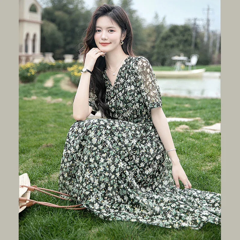 Cypress House Short-Sleeved Dresses Women's Black Background With Green Flowers-5