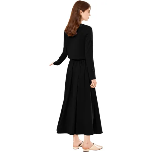 TOUCH Skirt Set Women's Black Outer White Inner