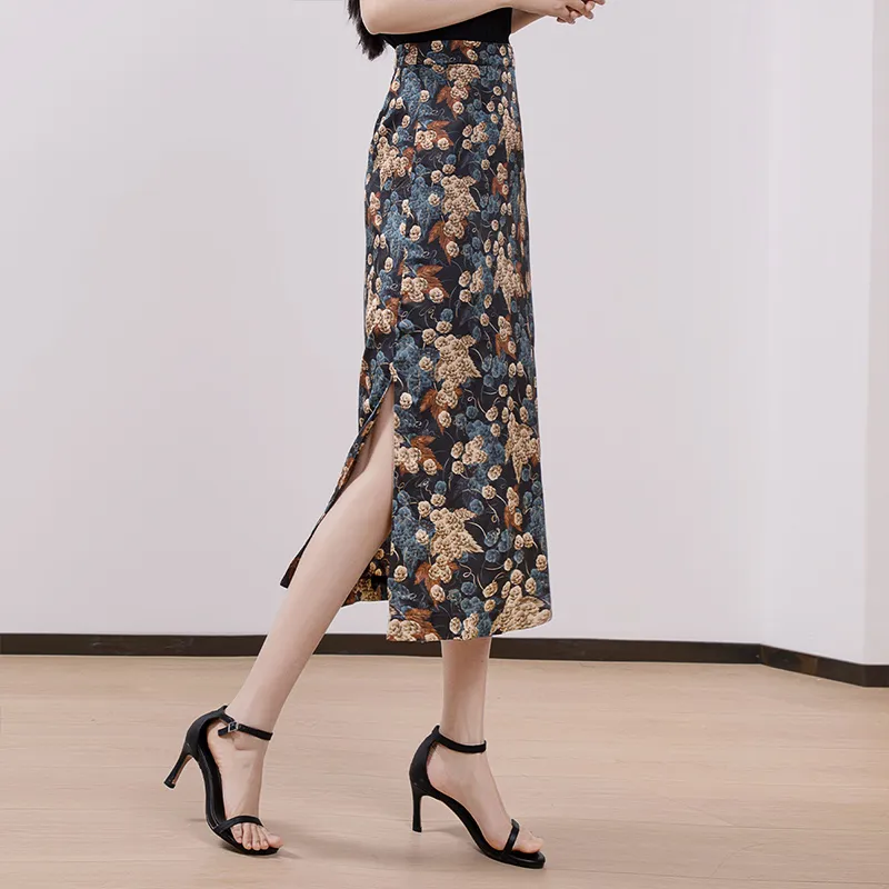 Cypress House Casual Long Skirts Women's Black Base With Beige And Blue Floral Pattern-5