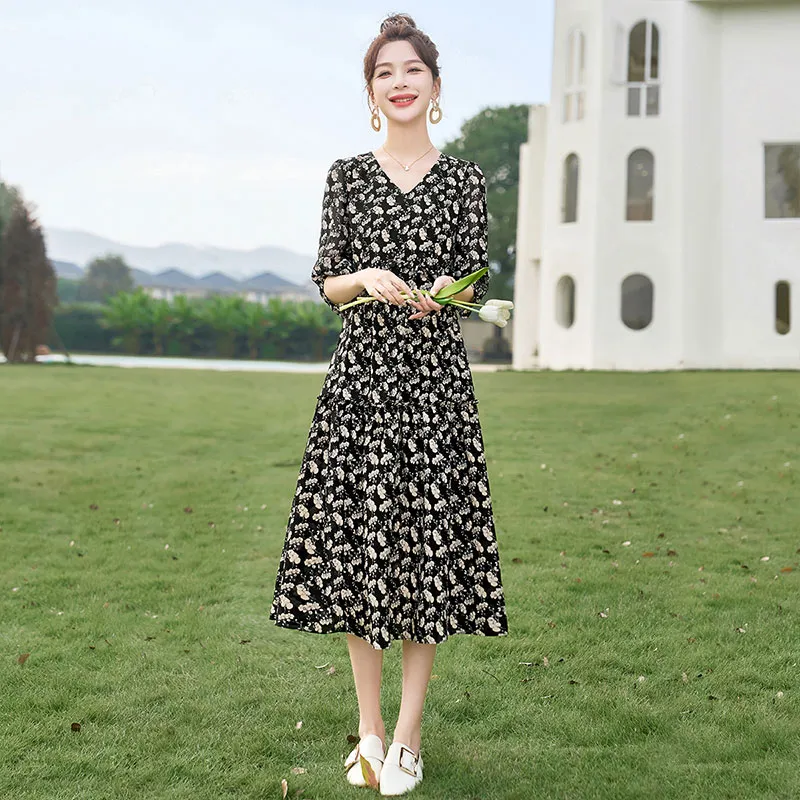 Cypress House Short Sleeved Dress Women's Black With Beige Floral-5