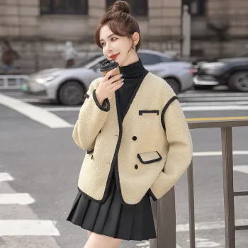Cypress House Velvet feel Coat Women's Light Coffee