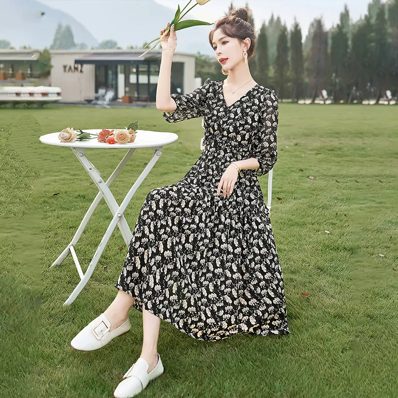 Cypress House Short Sleeved Dress Women's Black With Beige Floral-1