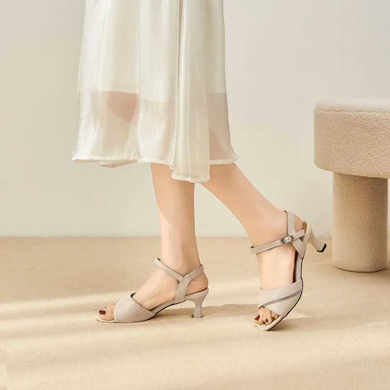 Spider King Strap Sandals Women's Ecru-8