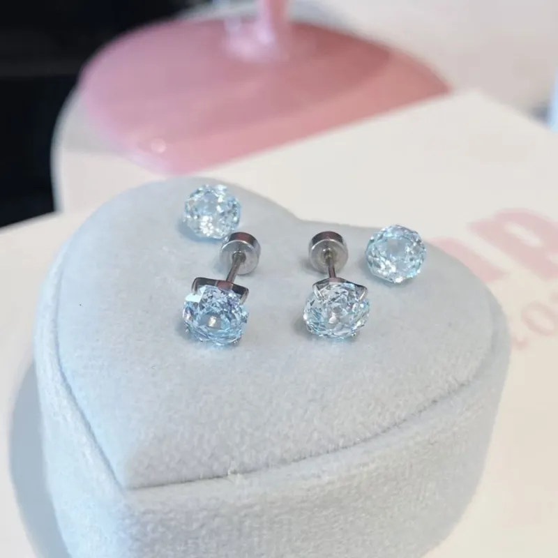 Tkb Titanium Steel Stud Earrings Unisex-3