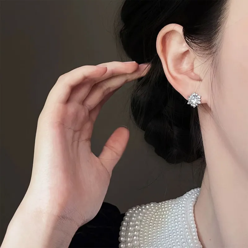 Tkb Delicate High-Gloss Stud Earrings Unisex-12
