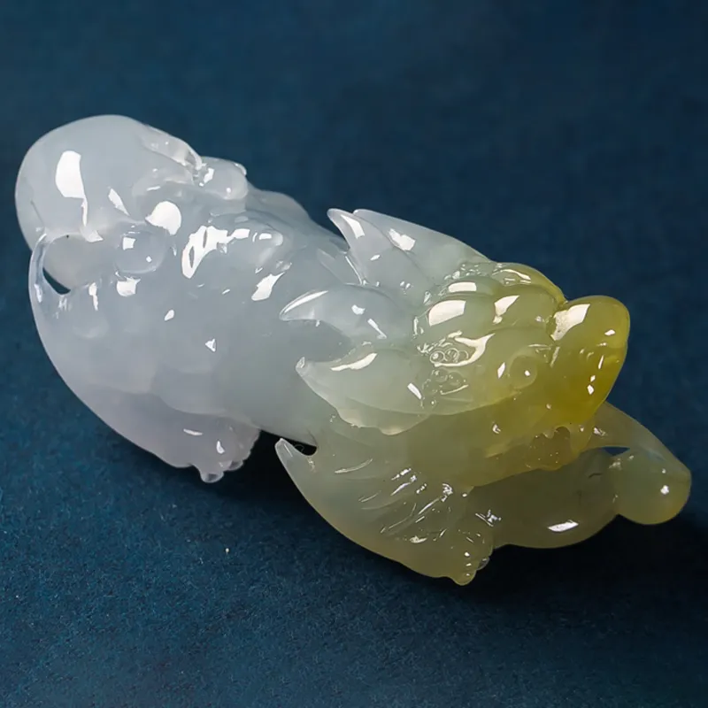 Yubo City Ice Glutinous Jadeite Pendants Unisex-1