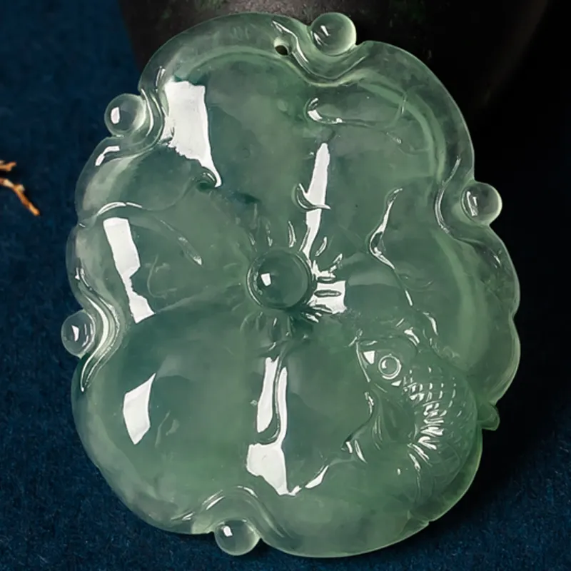 Yubo City Ice Glutinous Jadeite Pendants Unisex-1