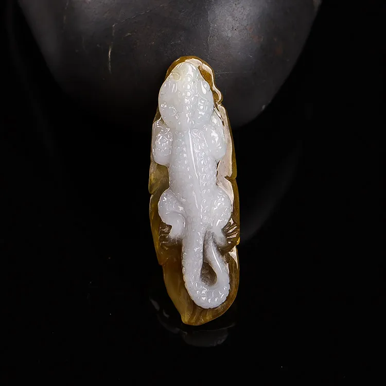 Yubo City Glutinous Jade Jadeite Pendants Unisex-3