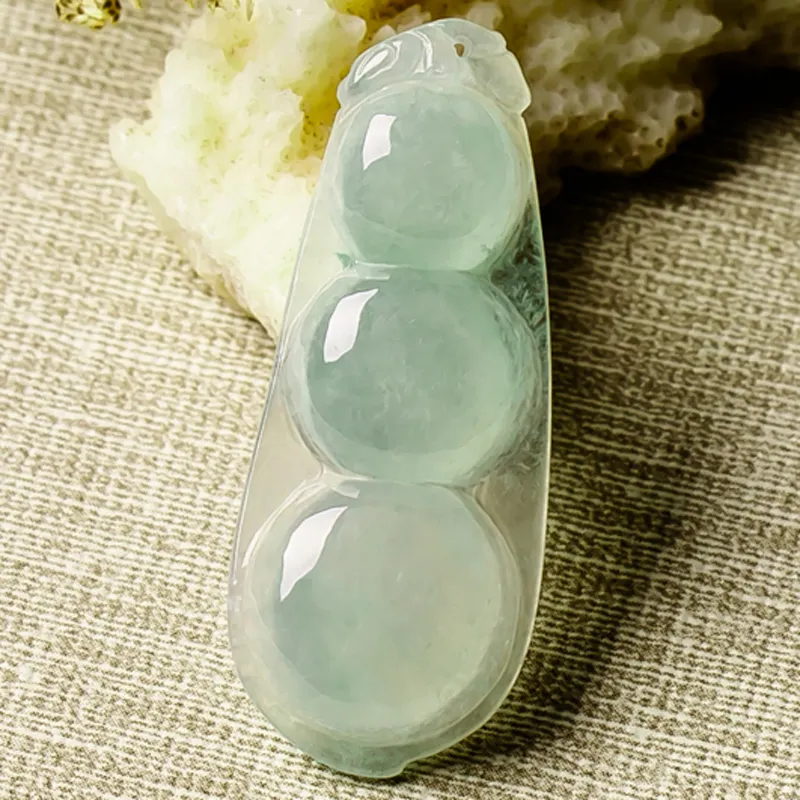 Yubo City Bean Type Jadeite Pendants Unisex-1