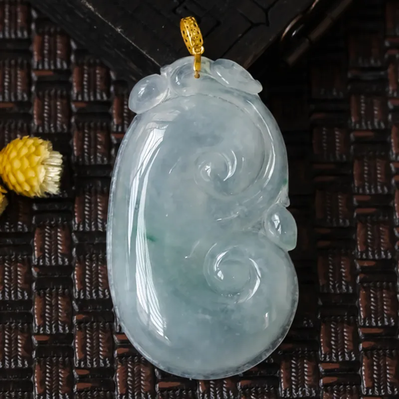 Yubo City Ice Glutinous Jadeite Pendants Unisex-4