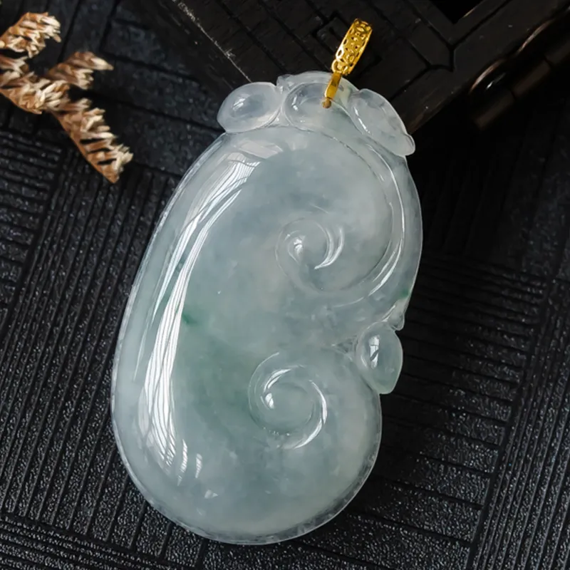 Yubo City Ice Glutinous Jadeite Pendants Unisex-1