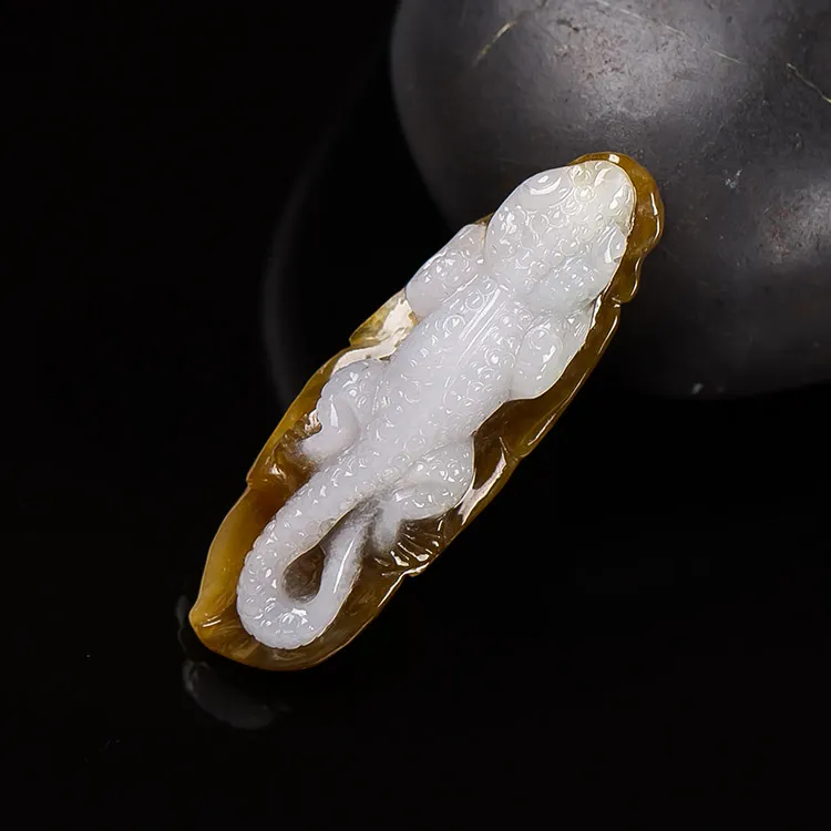 Yubo City Glutinous Jade Jadeite Pendants Unisex-2