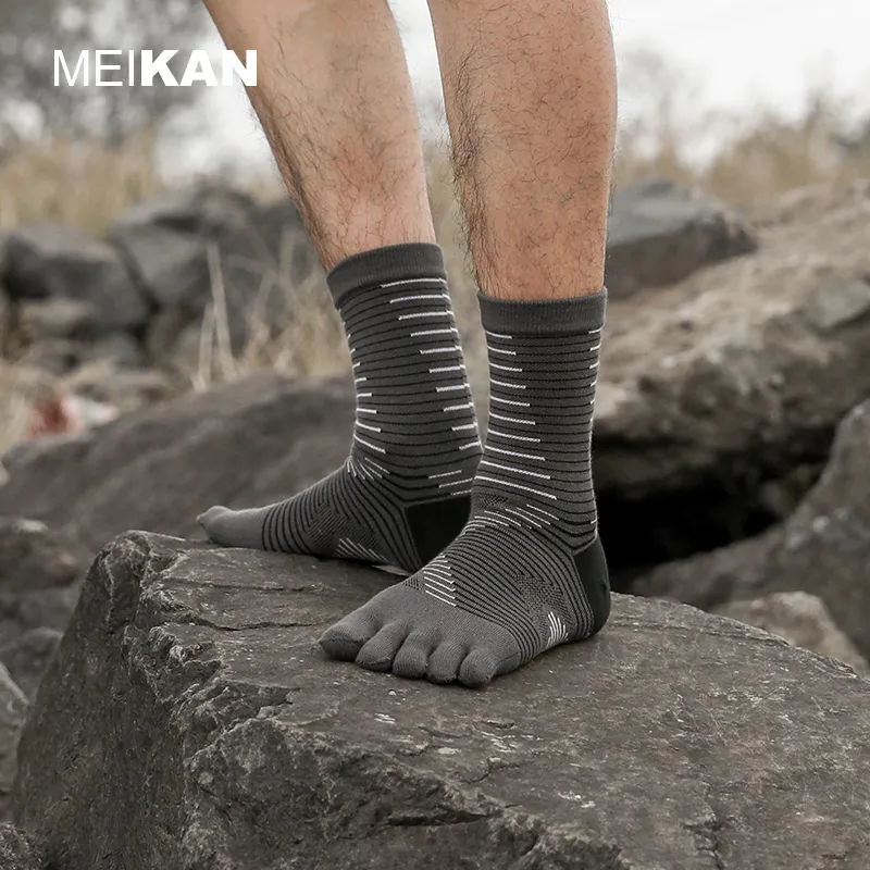 MEIKAN Men Running Socks-11