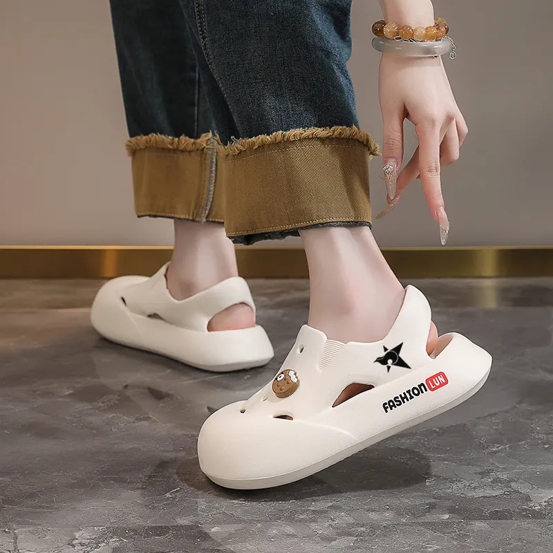 Bookish star Clogs Women's-7