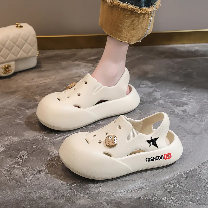 Bookish star Clogs Women's-11