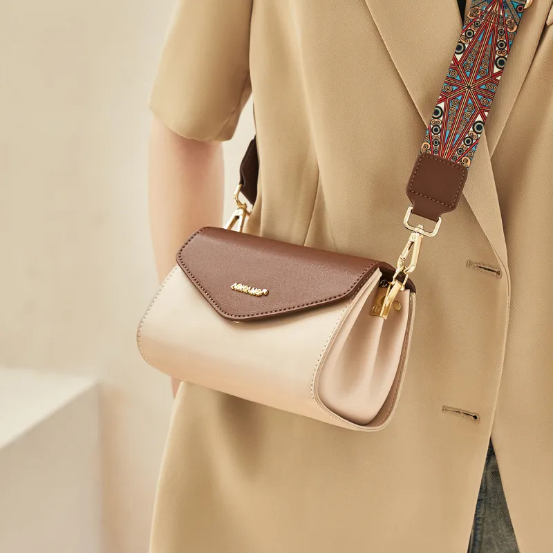AOKANG Cow Leather Small Square Bag Commute Shoulder Bag Crossbody Bag Regular Women's Coffee & Milkshake White/Coffee-4