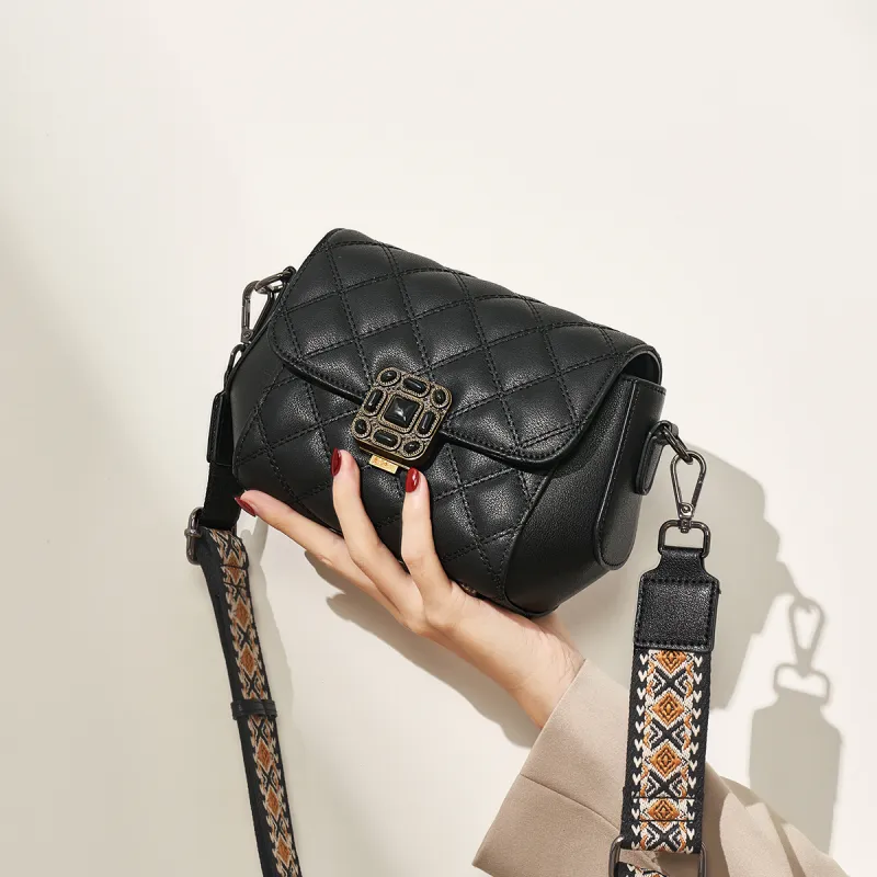 AOKANG Cow Leather Shoulder Bag, Crossbody Bag Regular Women's Elegant White/Classic Black-10