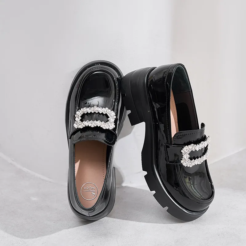 SAFIYA Loafers Women's Black/White-3