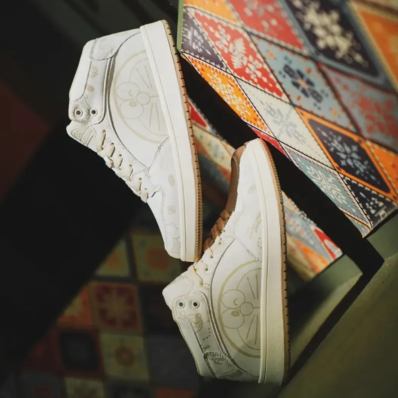 DoraemonA Mid-Top Skateboard Shoes Unisex-96
