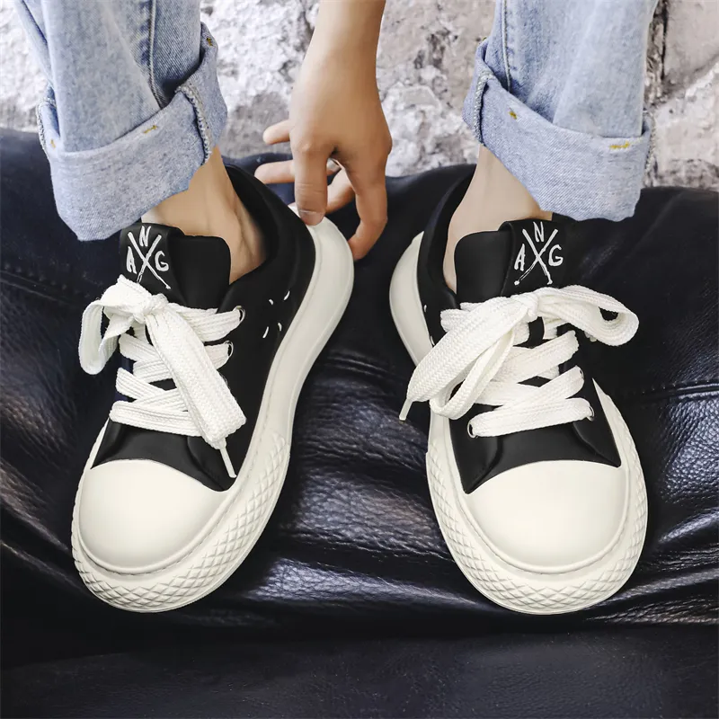 Roubini Durable Lightweight And Breathable Low Top Skateboard Shoes Unisex-5