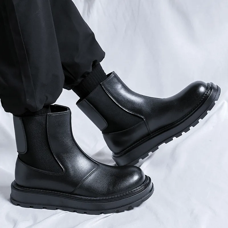 SHUPATE Short Chelsea Boots Men's Black-6