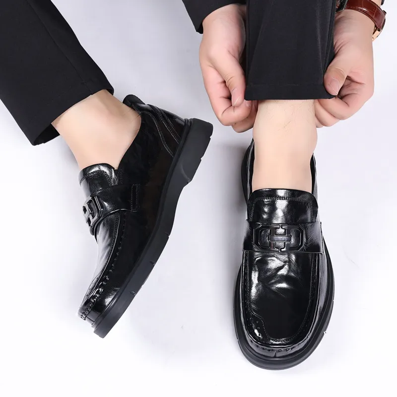 SHUPATE Loafers Men Low Top Black-4