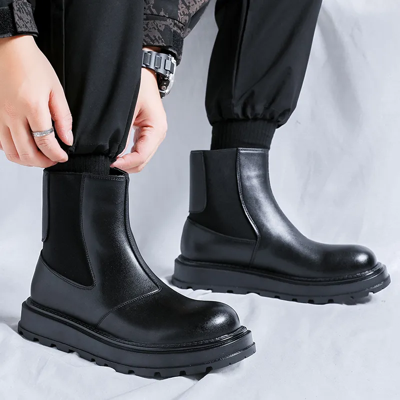 SHUPATE Short Chelsea Boots Men's Black-5