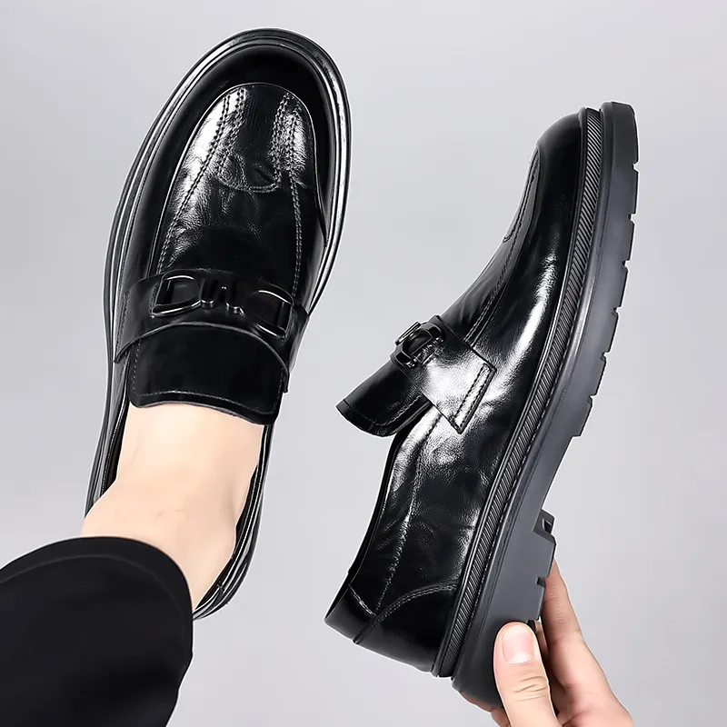 SHUPATE Loafers Men Black/Brown-8