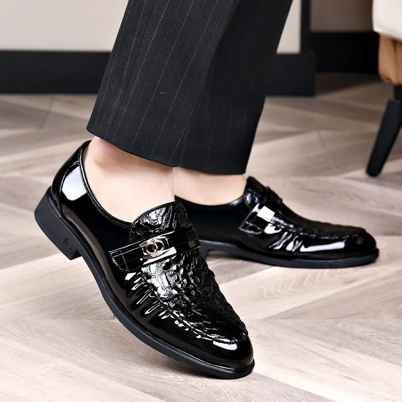 SHUPATE Loafers Men Black/Red-6