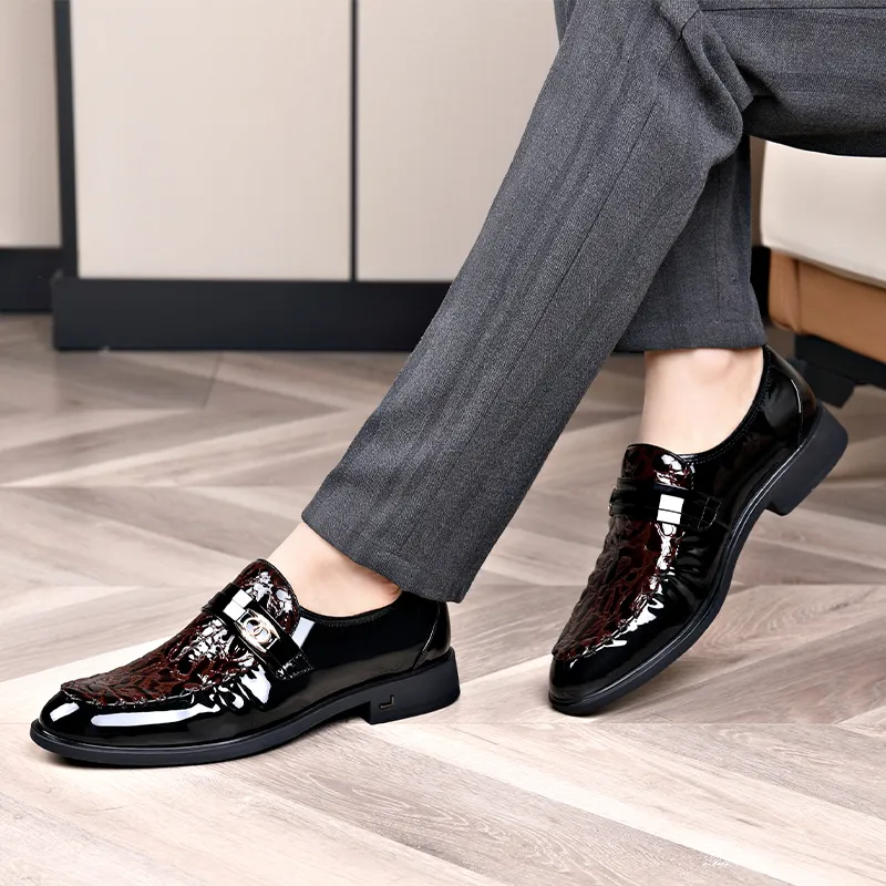 SHUPATE Loafers Men Black/Red-15