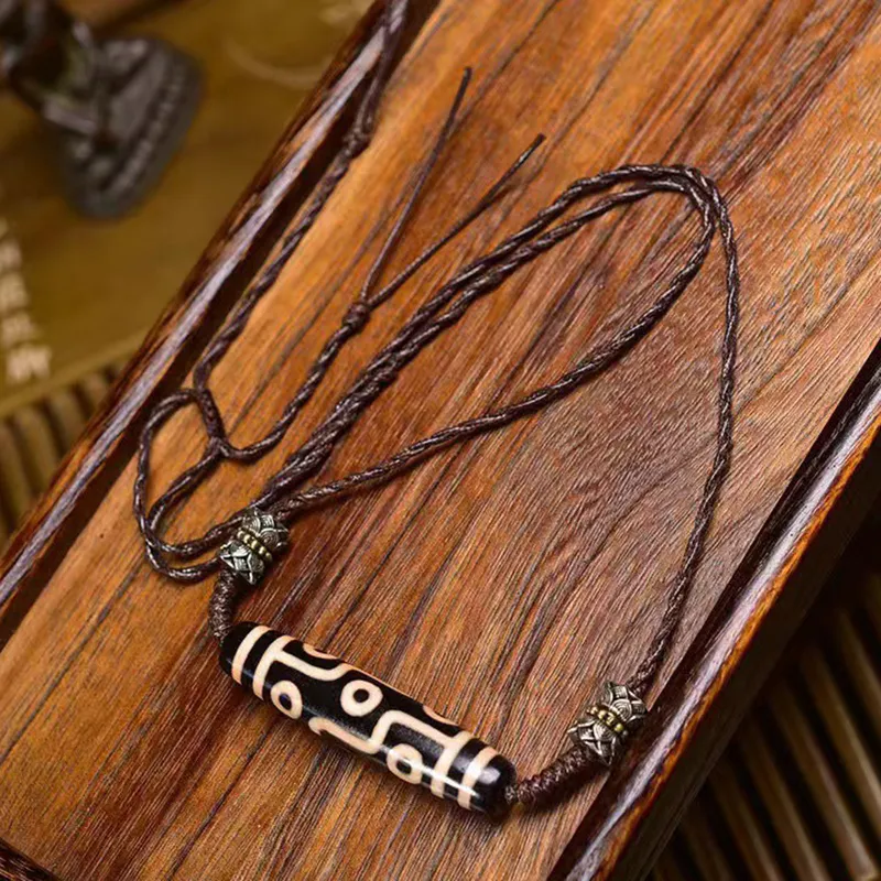 Murmur Jade Necklaces Unisex-4