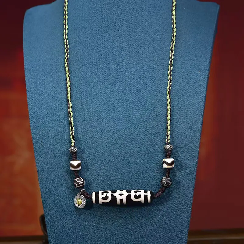 Murmur Jade Necklaces Unisex-4