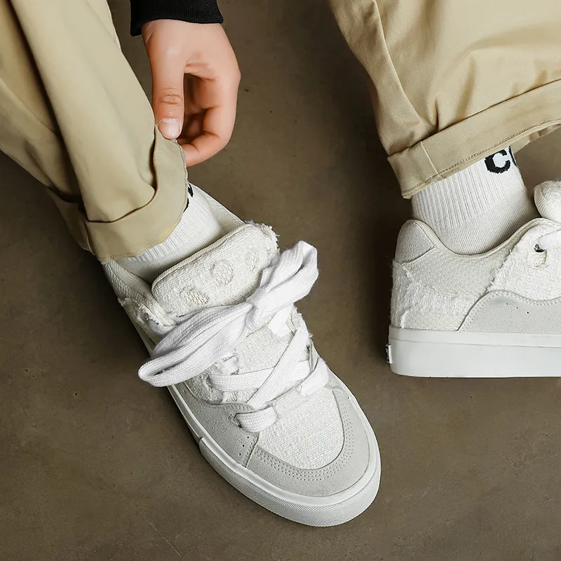 VANSSI Low Top Skateboard Shoes Unisex White-2