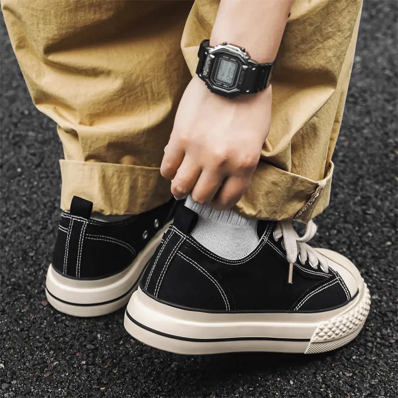 VANSSI Low Top Skateboard Shoes Men's Black-4