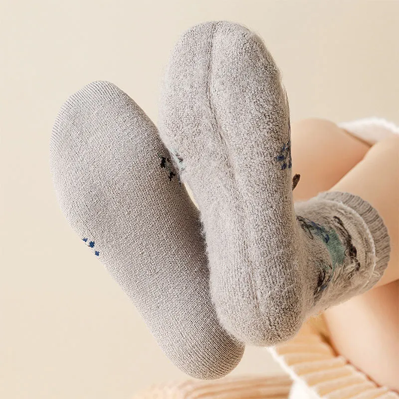 AUGUST Mid Calf Socks Women's 3 Pack-9