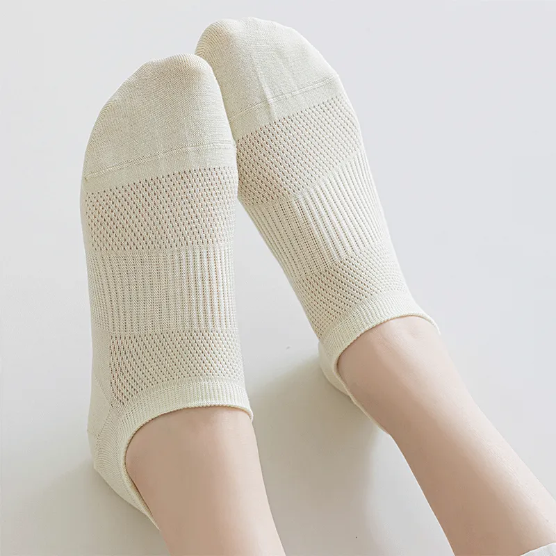 AUGUST No Show Socks Women's 4 Pack-3