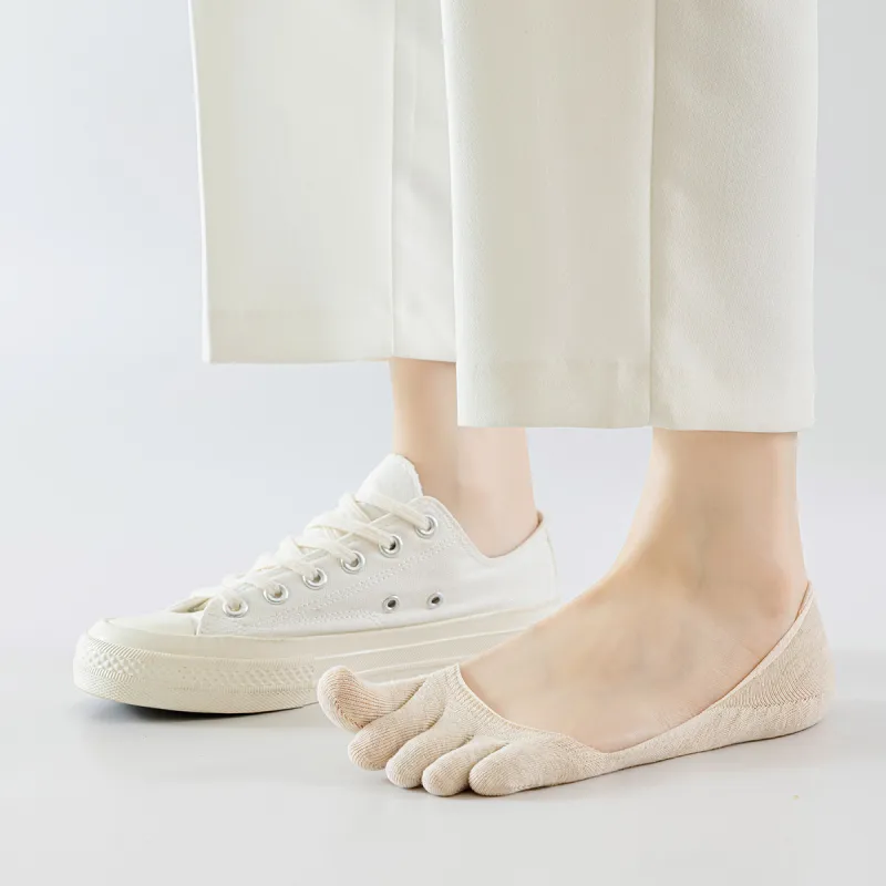 AUGUST No Show Socks Women's 4 Pack-3