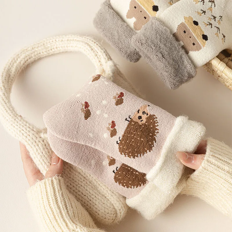 AUGUST Mid Calf Socks Women's 3 Pack-4