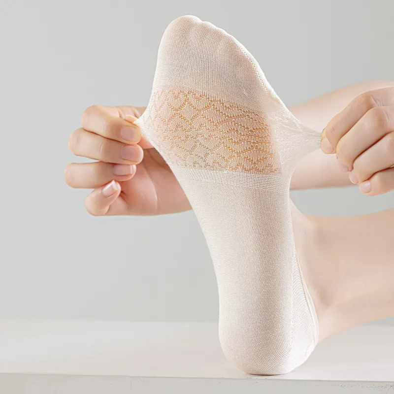 AUGUST No Show Socks Women's 4 Pack-3