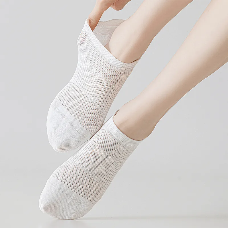 AUGUST No Show Socks Women's 4 Pack-2