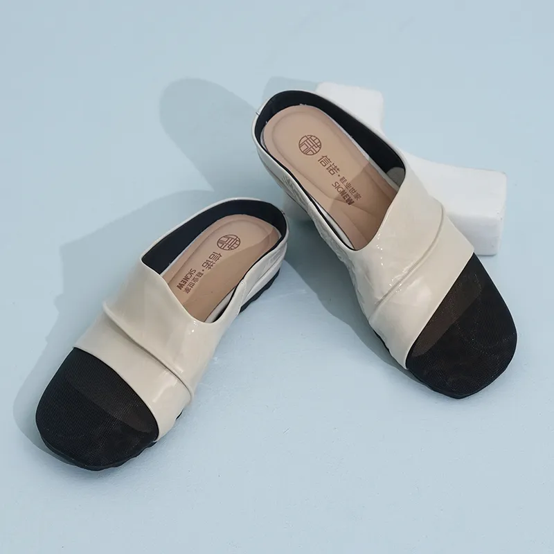 Cigna Quiet Closed Toe Slippers Women's-8