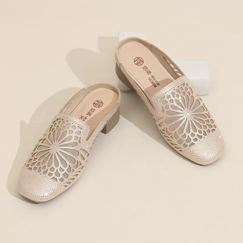 Cigna Rubber Sole Odor Resistant Closed Toe Slippers Women's-12