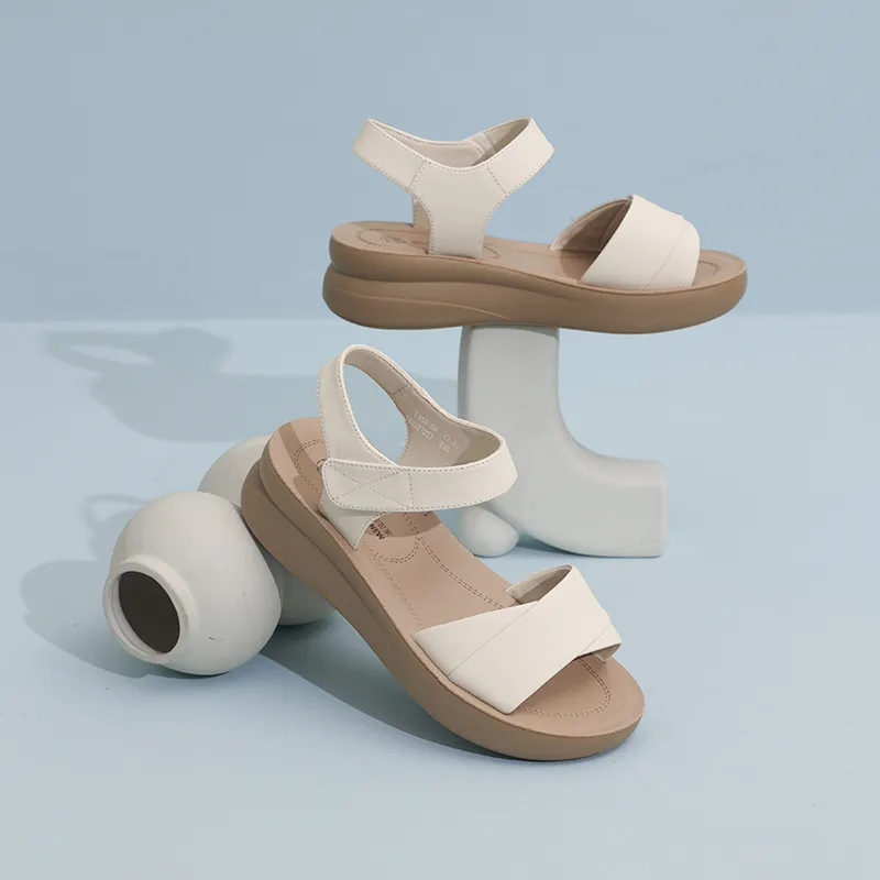 Cigna One Strap Sandals Women's-7