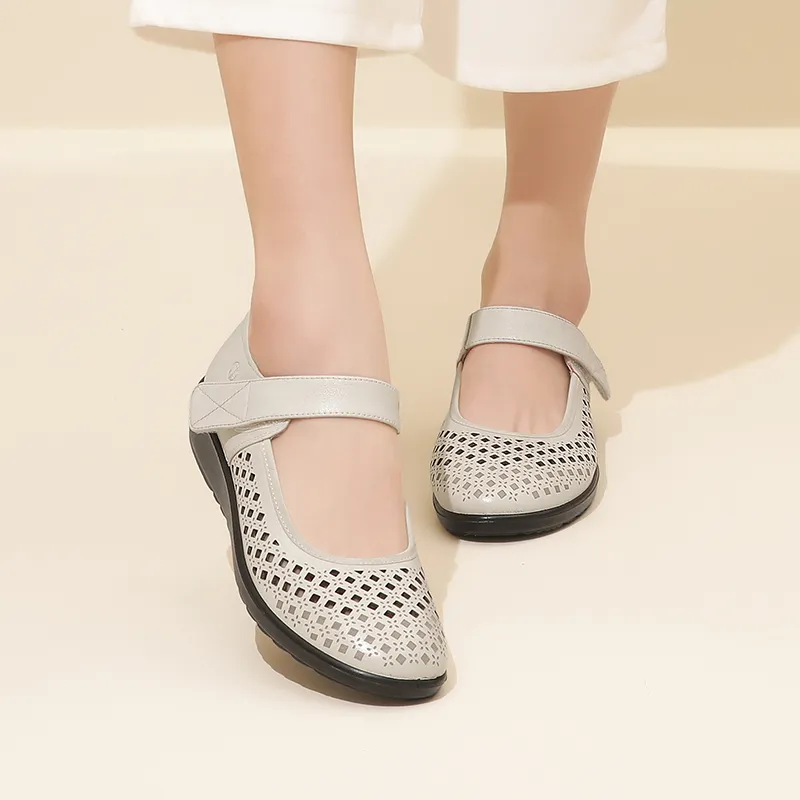 Cigna Clogs Women's-2