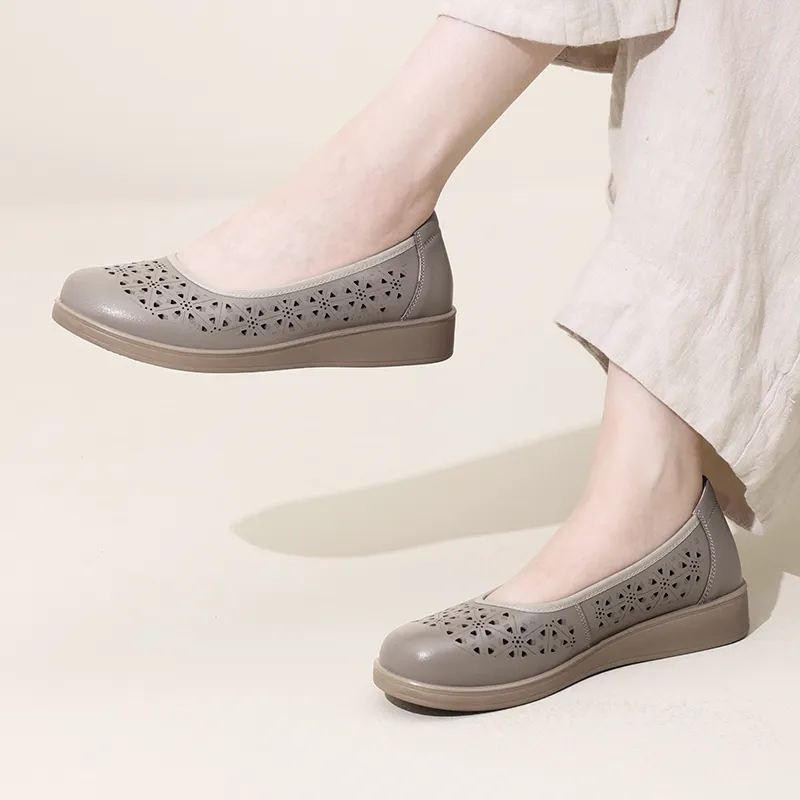 Cigna Clogs Women's-2